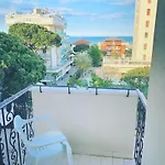 Baby Hotel 3*