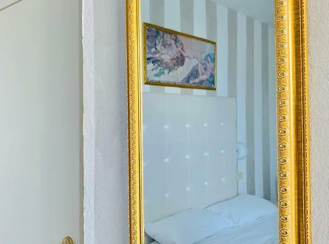 Hotel Baby 3*